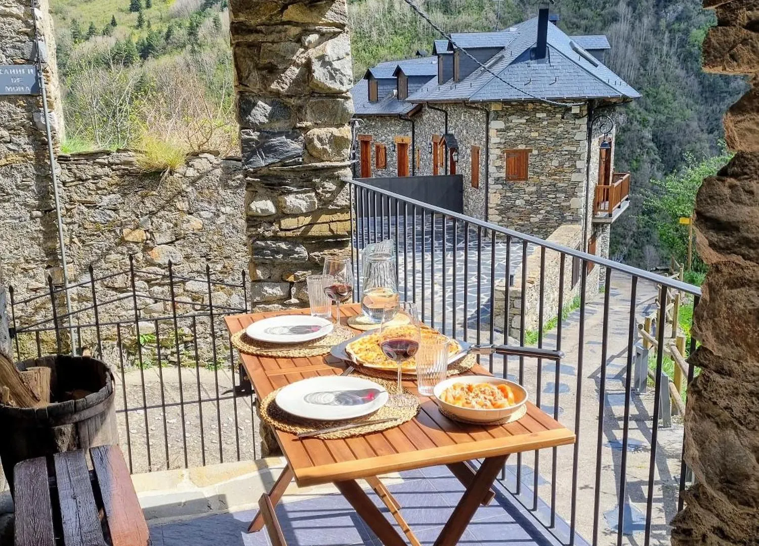 Casa Rustica Y Chic Con Chimenea Y Vistas Panoramicas De La Vall De Boi Cardet 0*,